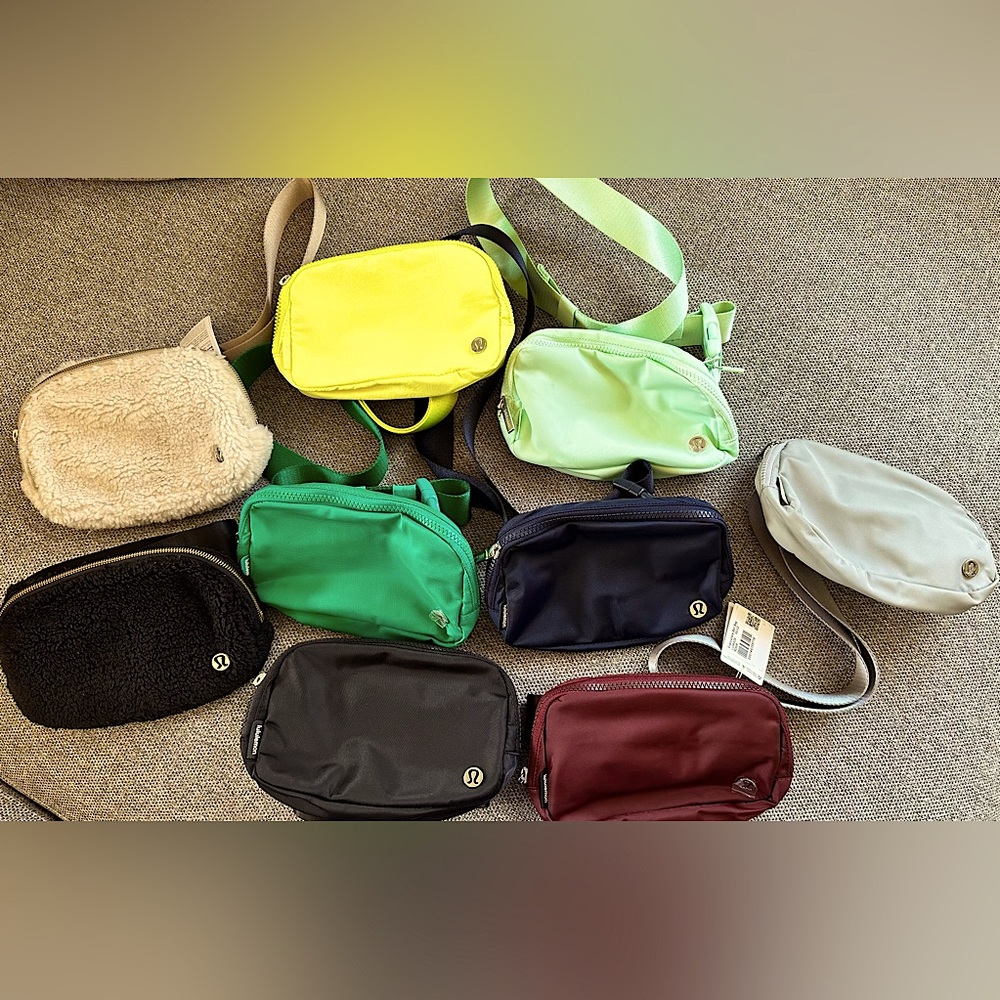Lululemon Fanny packs